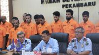 Kanwil Kemenkumham Riau Mhd Jahari Sitepu dalam konferensi pers penahanan WNA Bangladesh. (Liputan6.com/M Syukur)