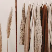 Ilustrasi Baju/https://unsplash.com/Alyssa Strohmann