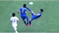 Dalam dunia sepakbola, seringkali terjadi duel-duel sengit antara dua tim. Beberapa insiden berdarah pun kerap terjadi diantara para pemain ketika pertandingan berlangsung.