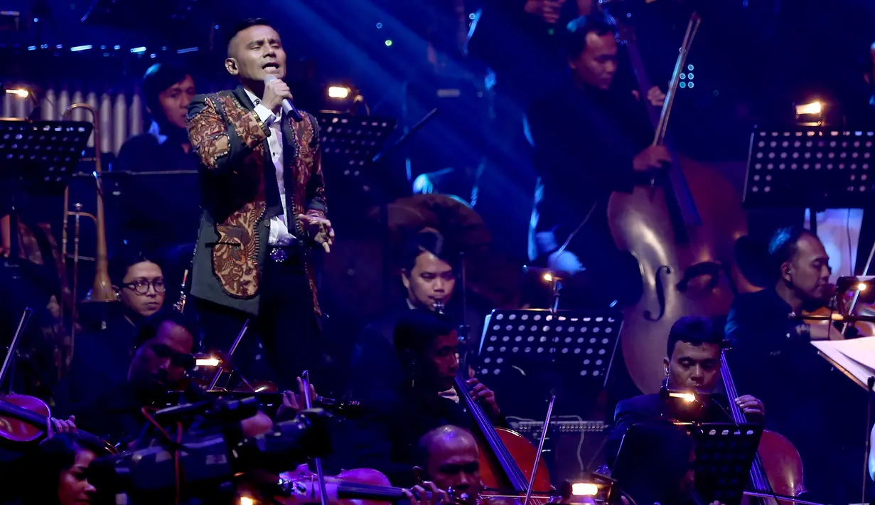 Tidak mau kehilangan momen seperti anak pertama, ia sengaja mengosongkan jadwal manggungnya. (Andy Masela/Bintang.com)