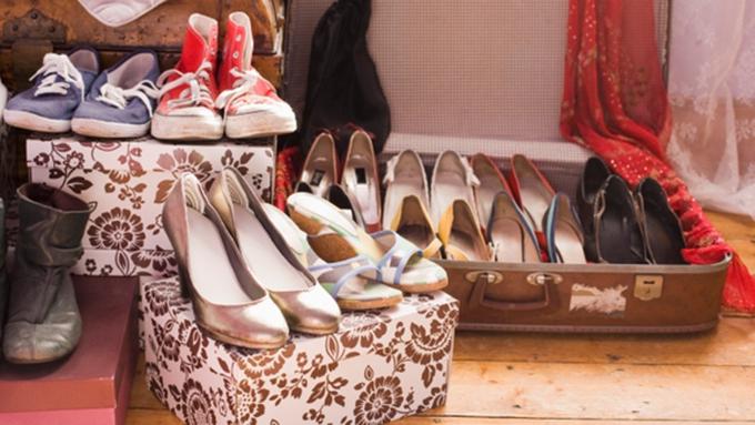 Sepatu Saat Mengatasi Kaki Bau Cara Pakai