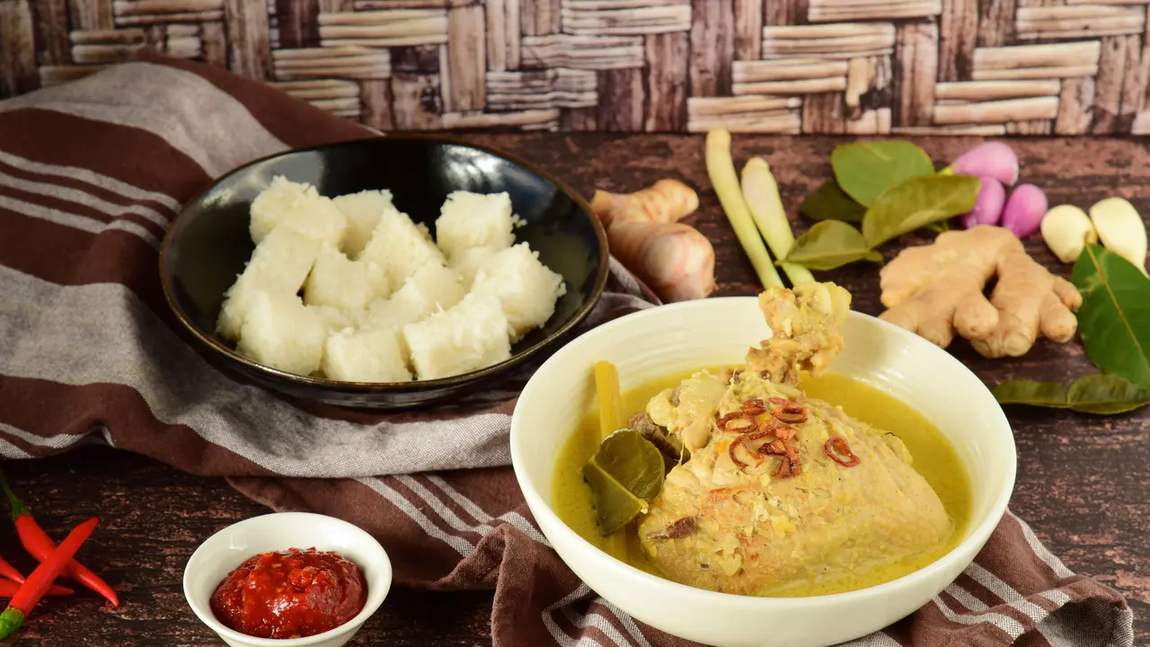 Lontong sayur