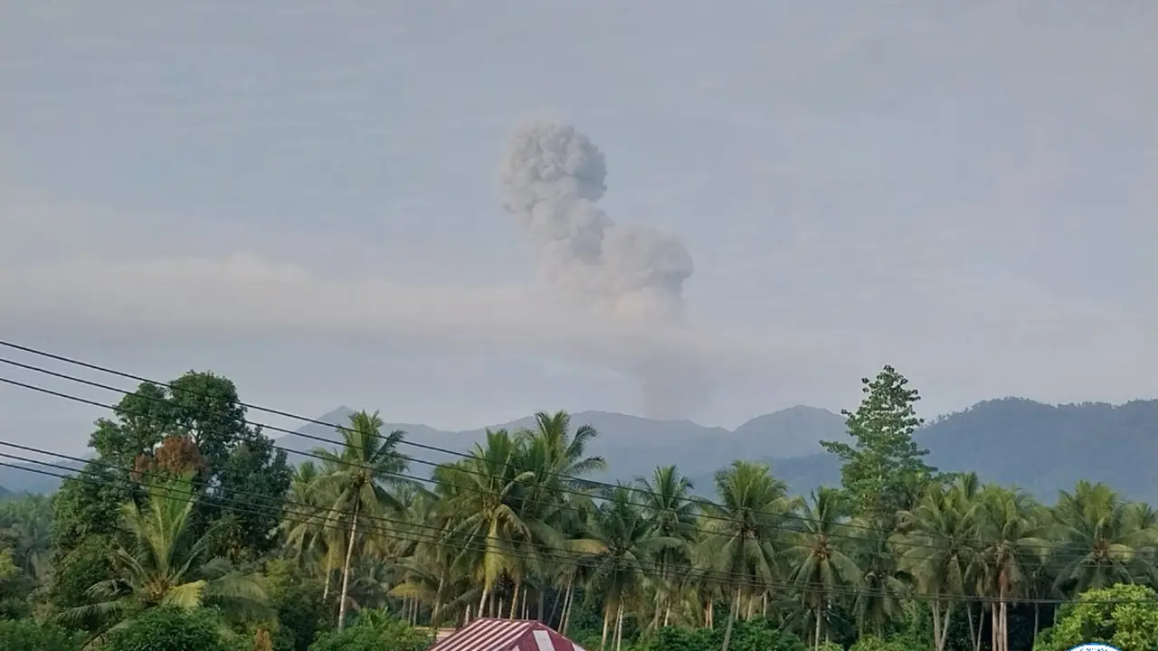 Gunung Dukono