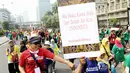 Keramaian warga saat melakukan aksi longmarch memperingati Hari Toleransi Internasional, Jakarta, Minggu (16/11/2014). (Liputan6.com/Faizal Fanani)
