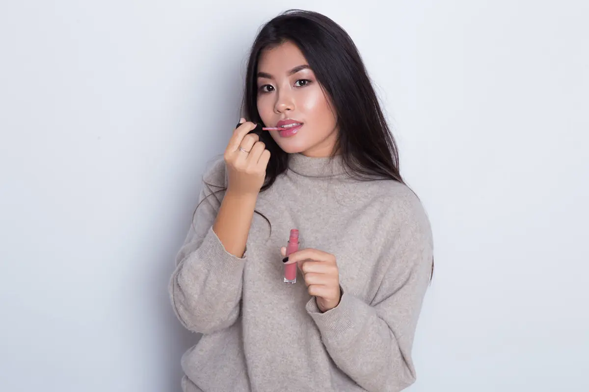 Make Up Favorit Ternyata Bisa Menyempurnakan Mood Jalani Hari, Nggak Percaya?