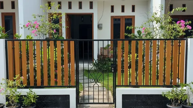 Model Pagar Teras Rumah Kecil (Foto: Gemini AI)