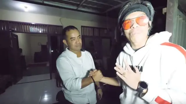 6 Potret Rumah Artis Tik Tok Bowo Alpenliebe, Luas dan Sejuk