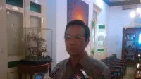 Gubernur DIY Sultan Hamengku Buwono X buka suara menanggapi pengesahan RUU Pilkada. (Liputan6.com/Fathi Mahmud)