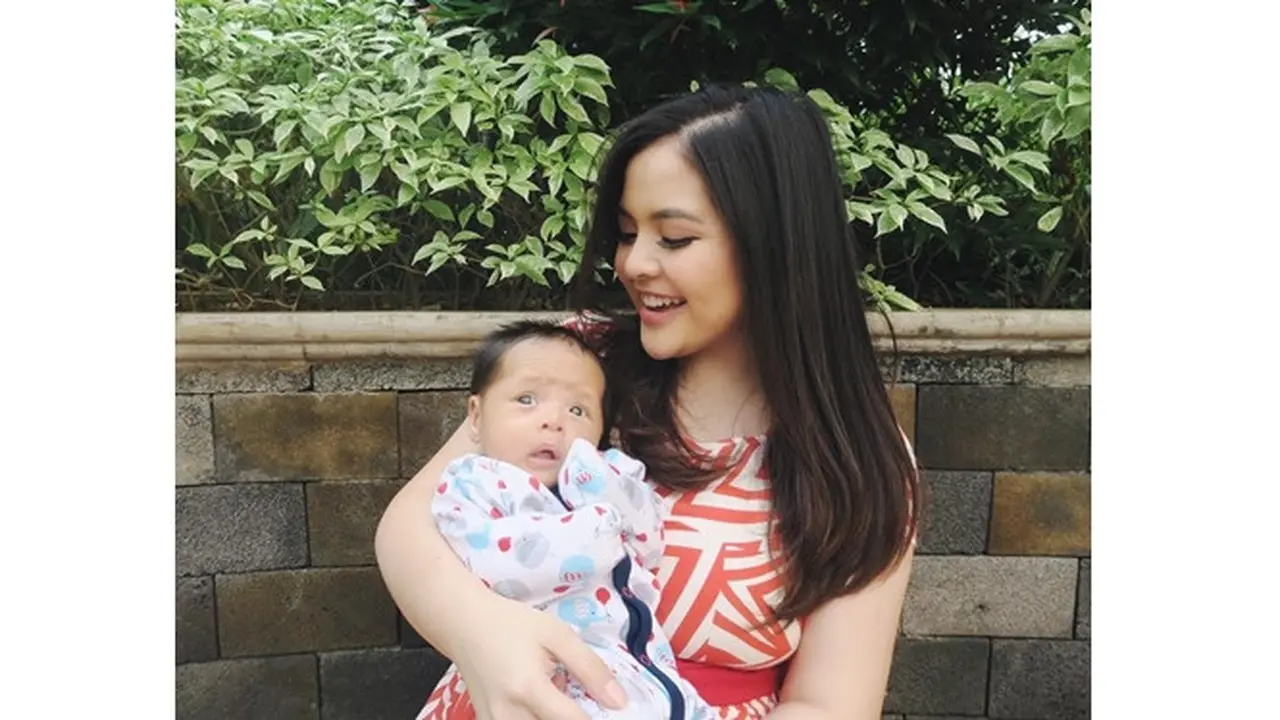7 Foto Kebersamaan Tasya Kamila dan Anaknya, Bak Kakak Adik