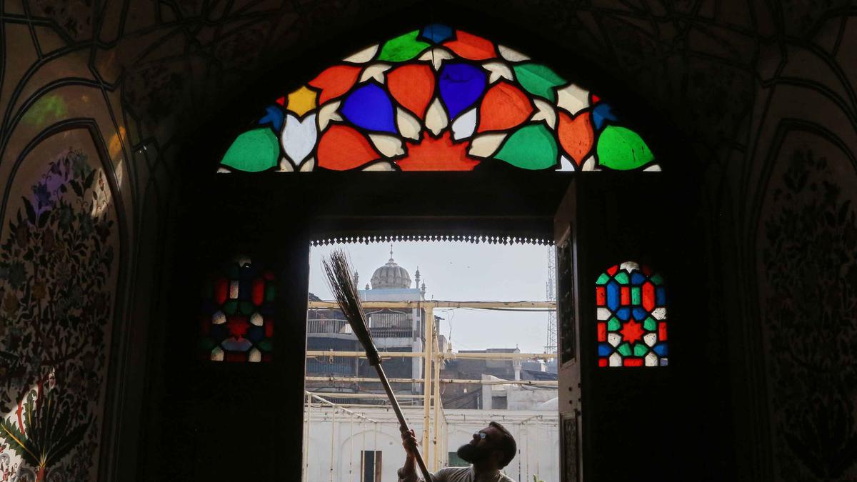 Ragam Aktivitas Umat Muslim di Pakistan Sambut Ramadan 1447 Hijriah