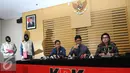 KPK memberikan keterangan pers terkait penetapan I Putu Sudiartana sebagai tersangka kasus suap proyek pembangunan  jalan di Sumatera Barat, Jakarta, Rabu (29/6). (Liputan6.com/Helmi Afandi)
