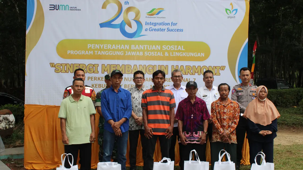 PTPN III Holding (PTPN Group) memperingati hari ulang tahun ke-28 dengan kegiatan filantropi.
