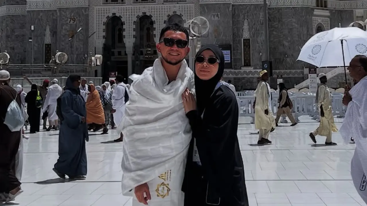 Omesh dan Dian Ayu Lestari Haji