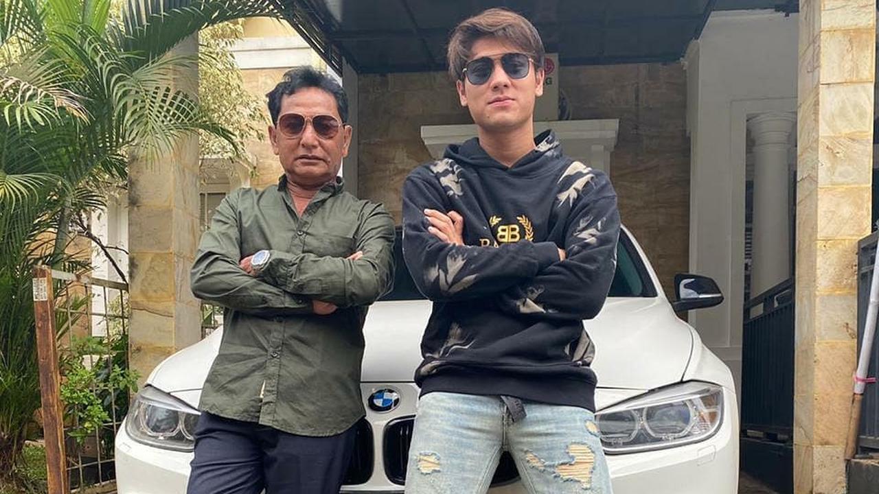 6 Potret Kebersamaan Rizky Billar dengan Ayahnya yang Punya Hidung Mancung