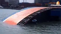 [VIDEO] 43 Kendaraan Tenggelam Bersama Kapal di Tanjung Priok