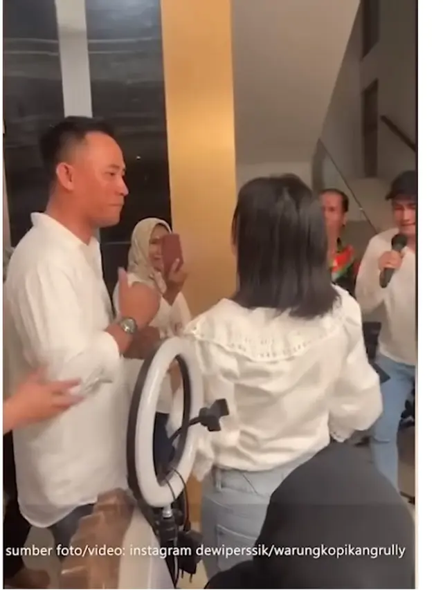 6 Potret Sosok Pilot Calon Suami Dewi Perssik, Diduga Mantan Kekasih Tessa Kaunang
