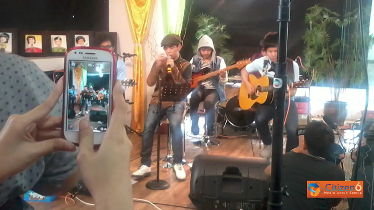 140217cdmasiv.jpg