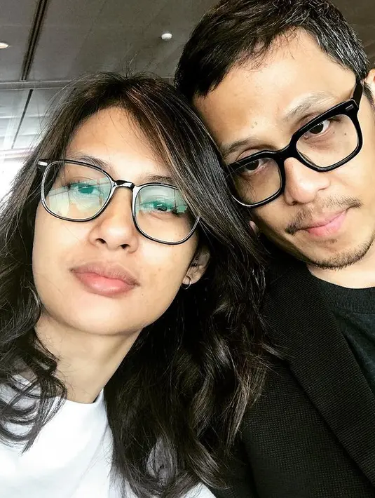 Kehancuran rumah tangga pasangan ini karena adanya orang ketiga. Hal itu terungkap dari putusan, bahwa Raihaanun telah beberapa kali berselingkuh. Dua tahun awal pernikahan, berjalan rukun dan harmonis. [dok. Instagram]