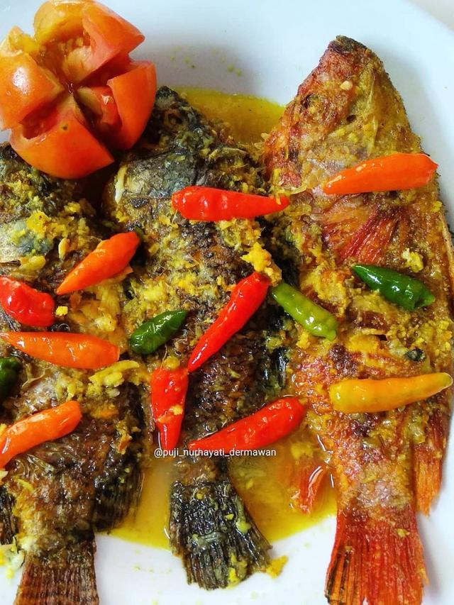 Ikan mujair bumbu kuning