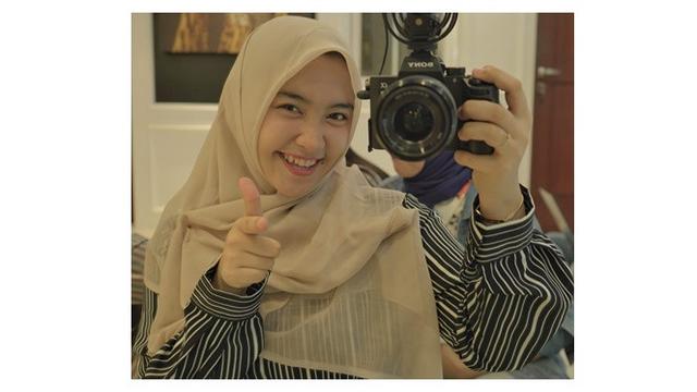 6 Pesona Lebby Wilayati Keponakan Dewi Perssik saat Berhijab, Makin Anggun