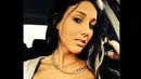 Stephanie Beaudoin menghadapi lebih dari 100 tuntutan atas kasus perampokan di Arthabaska dan Maple, dua kota kecil di Kanada. Perempuan cantik itu dituduh 42 kali menerobos masuk properti orang lain. (Dailymail)