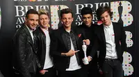 One Direction dan Simon Cowell akan Tampil di 'Glee' ?