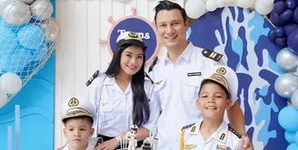 Kini Arjuna Zayan sudah berusia 10 tahun. Titi dan Tian pun menggelar pesta meriah untuk merayakan momen spesial ini. [Foto: instagram.com/titi_kamall]