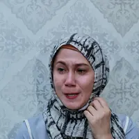 H. Zumarnis Zein (76) ayah Marini meninggal dunia pada Kamis (16/6/2016) siang di Rumah Sakit Angkatan Darat Gatot Subroto, Jakarta akibat menderita komplikasi beberapa tahun belakangan ini. (Adrian Putra/Bintang.com)