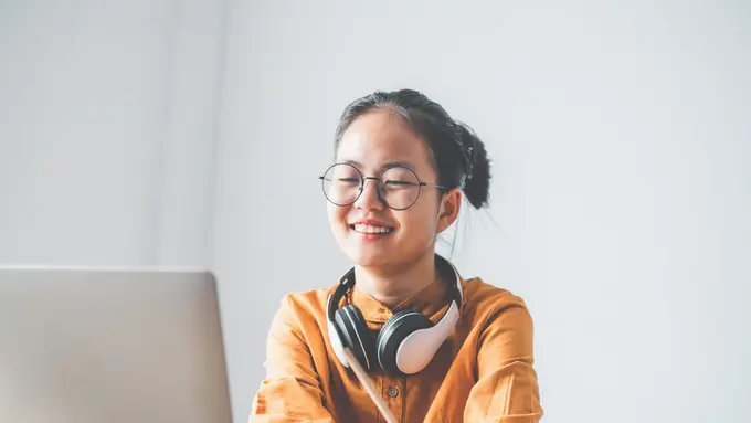 Belajar Online Masih Jalan Terus, 5 Hal Ini Bisa Jadi Pendongkrak Semangat Sekolah di Rumah