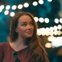 wanita diam copyright/freepik/ArthurHidden