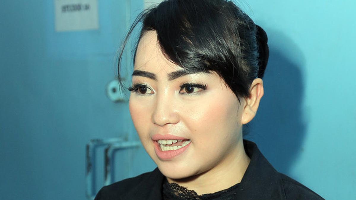 Dukacita 6 Artis Setelah Mpok Alpa Meninggal Dunia, Baim Wong Tak Percaya Sampai Cek Google