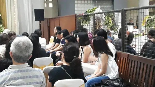 keluarga Hari Darmawan di Bali