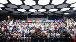 140 Mahasiswa dari 13 Negara Belajar Keberlanjutan dan Budaya Indonesia