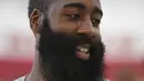 Usai dikabarkan berbohong tentang perilaku negatif Lamar, kini Khloe diduga kembali meninggalkan suaminya itu untuk kekasihnya, James harden. (AFP/Bintang.com)