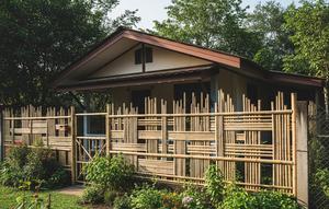 Model Pagar dari Bambu Anyam yang Estetik. Foto: Gemini