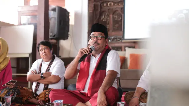 Rano Karno, pemeran Si Doel kala itu pun akhirnya buka suara soal rencananya yang akan membesut versi film dari Si Doel Anak Sekolahan. Lokasi syuting di Belanda telah dipilih Rano untuk film ke depannya. (Adrian Putra/Bintang.com)