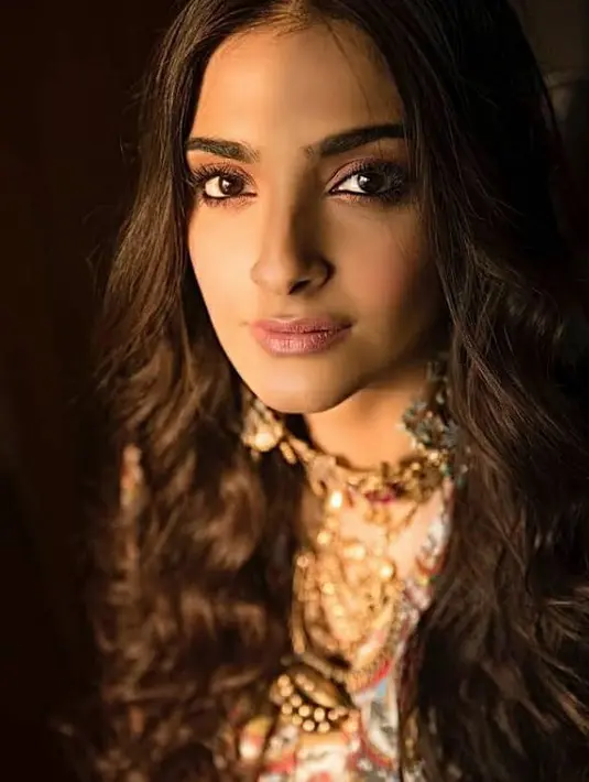 Sumber tersebut menyebutkan jika acara pernikahan Sonam Kapoor dan Anand Ahuja akan digelar disebuah hotel. Namun sayangnya sumber tersebut tak mau menyebutkan hotel mana tepatnya. (Foto: instagram.com/sonamkapoor)