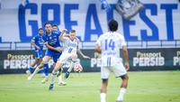 Persib Bandung sukses merengkuh gelar juara BRI Super League 2025/2026. Kepastian itu diraih setelah Maung Bandung bermain imbang tanpa gol kontra Persijap Jepara pada pekan ke-34. Bertanding di Stadion Gelora Bandung Lautan Api (GBLA), Bandung, Sabtu (23/5/2026) sore WIB. (Bola.com/Bagaskara Lazuardi)