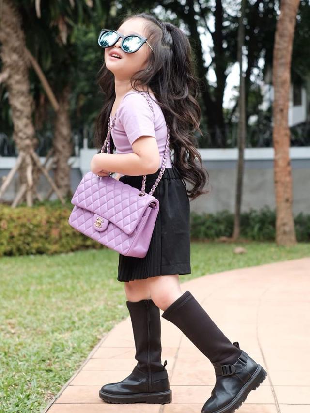 Jago Berpose, Ini 6 Potret Thalia Onsu Bak Model Cilik yang Bikin Gemas