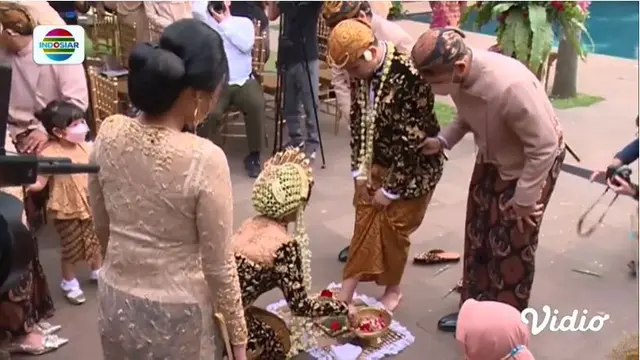 8 Momen Pernikahan Ifan Govinda dan Clarine Dieta, Mahar Unik Rp 12.122.021