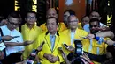 Wakil Ketum Partai Golkar versi Munas di Jakarta, Priyo Budi Santoso menyambangi kantor Kementerian Hukum dan HAM, Senin (8/12/2014). (Liputan6.com/Johan Tallo)