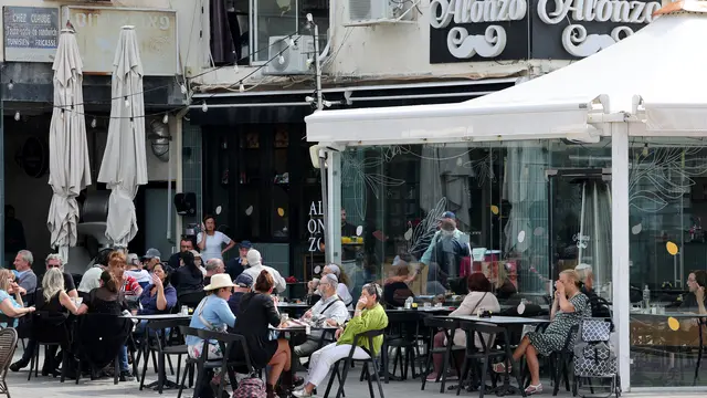 Warga Israel Masih Bisa Santai di Pantai dan Kafe Usai Diserang Iran, G7 Sibuk Mengutuk