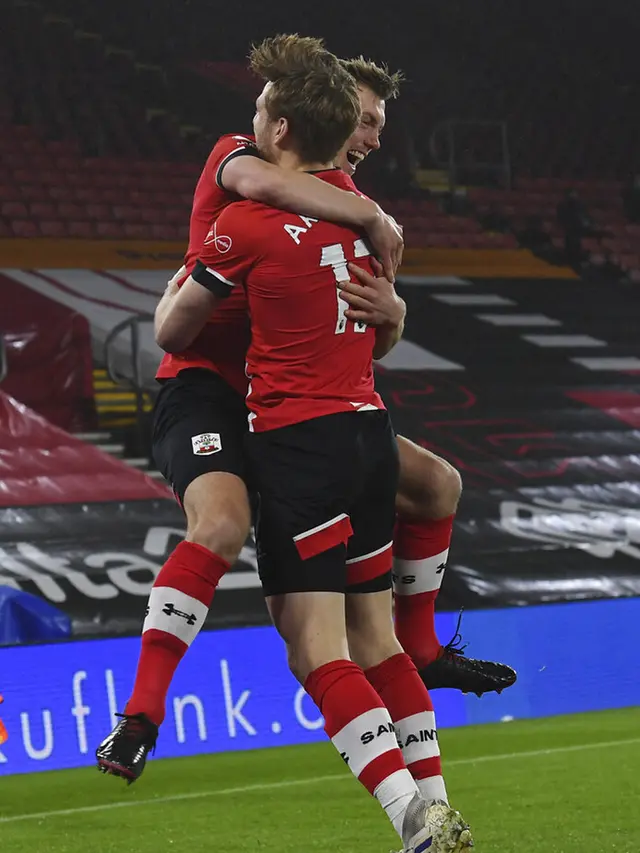 FOTO: Arsenal Sukses Curi Poin di Kandang Southampton