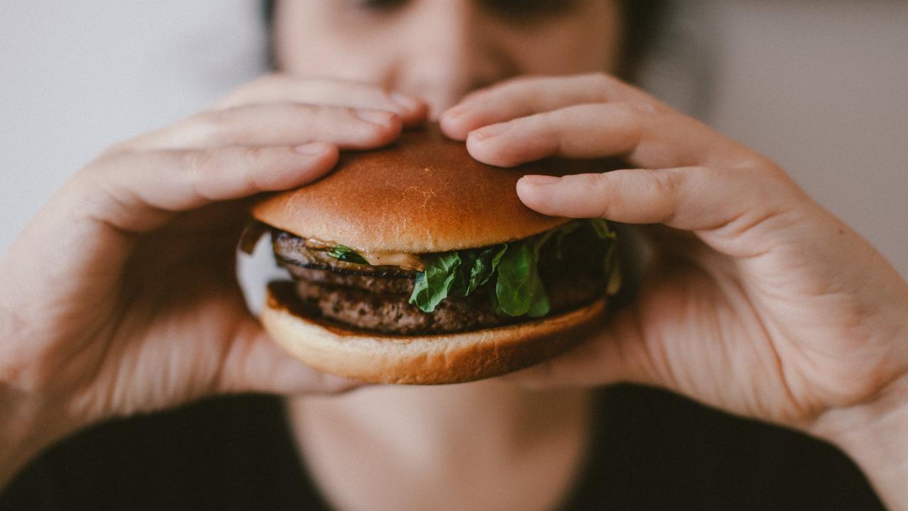 Konsumsi Makanan Tak Sehat