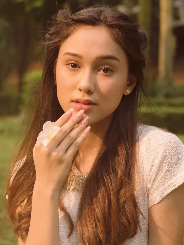 Cantiknya Yasmin Napper, Bintang Baru Bertalenta