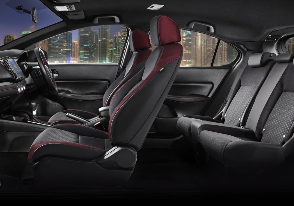 Interior Honda City hatchback RS (HPM)