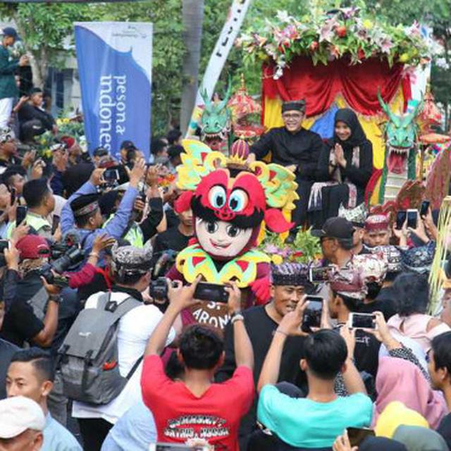 Warga Desa Kemiren Banyuwangi Gelar Tradisi Barong Ider Bumi