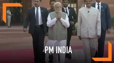 Prosesi pengucapan sumpah sebagai Perdana Menteri India kembali dijalani Narendra Modi. Setelah Partainya, Bharatiya Janata memenangi Pemilu India.