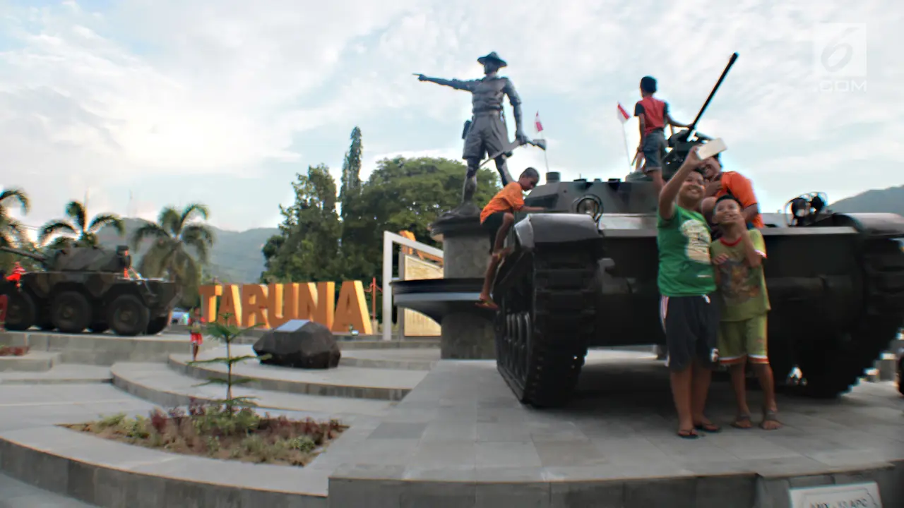 Dua Tank Tempur Bersejarah Jadi Buruan Swafoto Warga Gorontalo