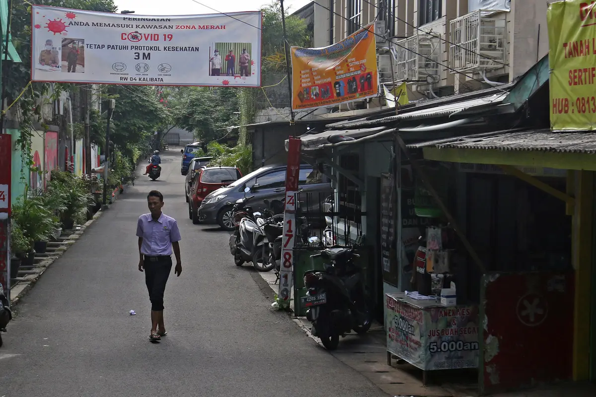 FOTO: PPKM Mikro Mulai Diterapkan di 7 Provinsi